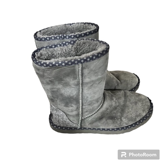 UGG Shoes - UGG Classic Short 78 Boots Polka Dot Size 8